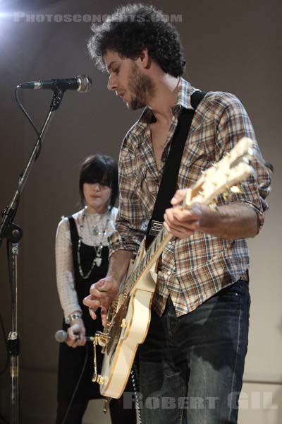 SOKO - 2007-04-03 - PARIS - Centre Culturel Suedois - 